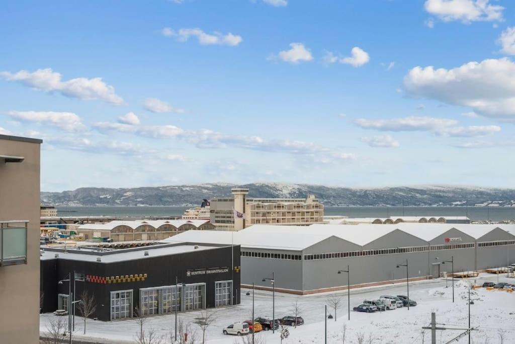Modern And Central Apartment - Solsiden Trondheim - Up To 6 People Bagian luar foto